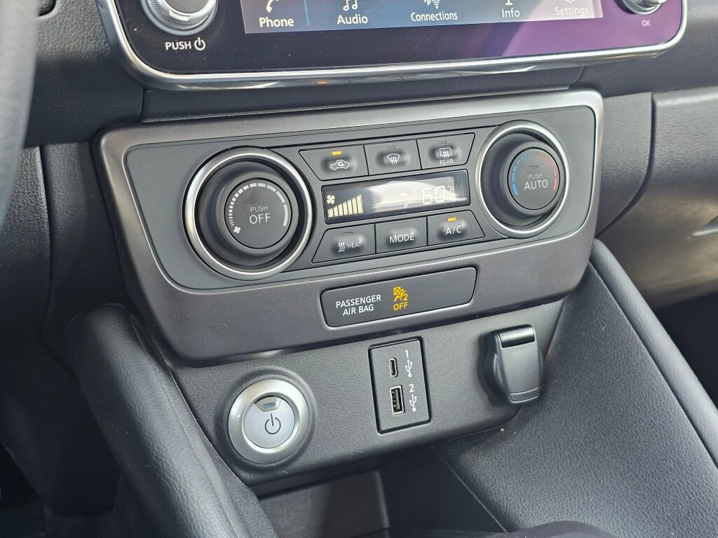 Used 2024 Nissan Leaf S FWD image 33