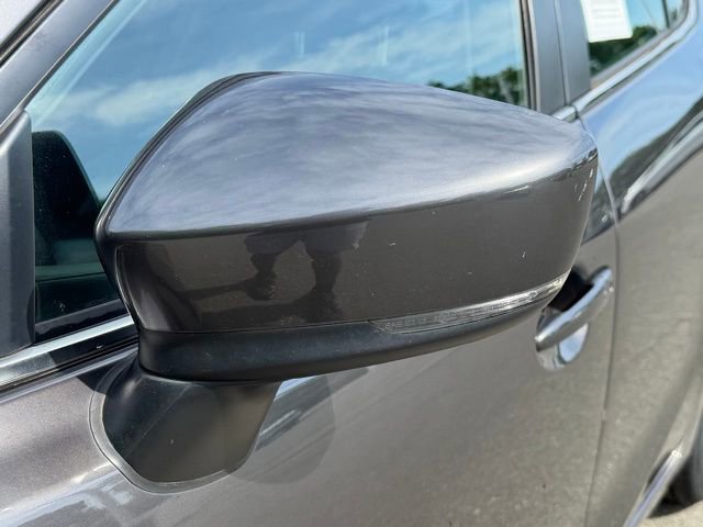 Used 2018 MAZDA MAZDA3 Grand Touring w/ Premium Equipment Package FWD image 10