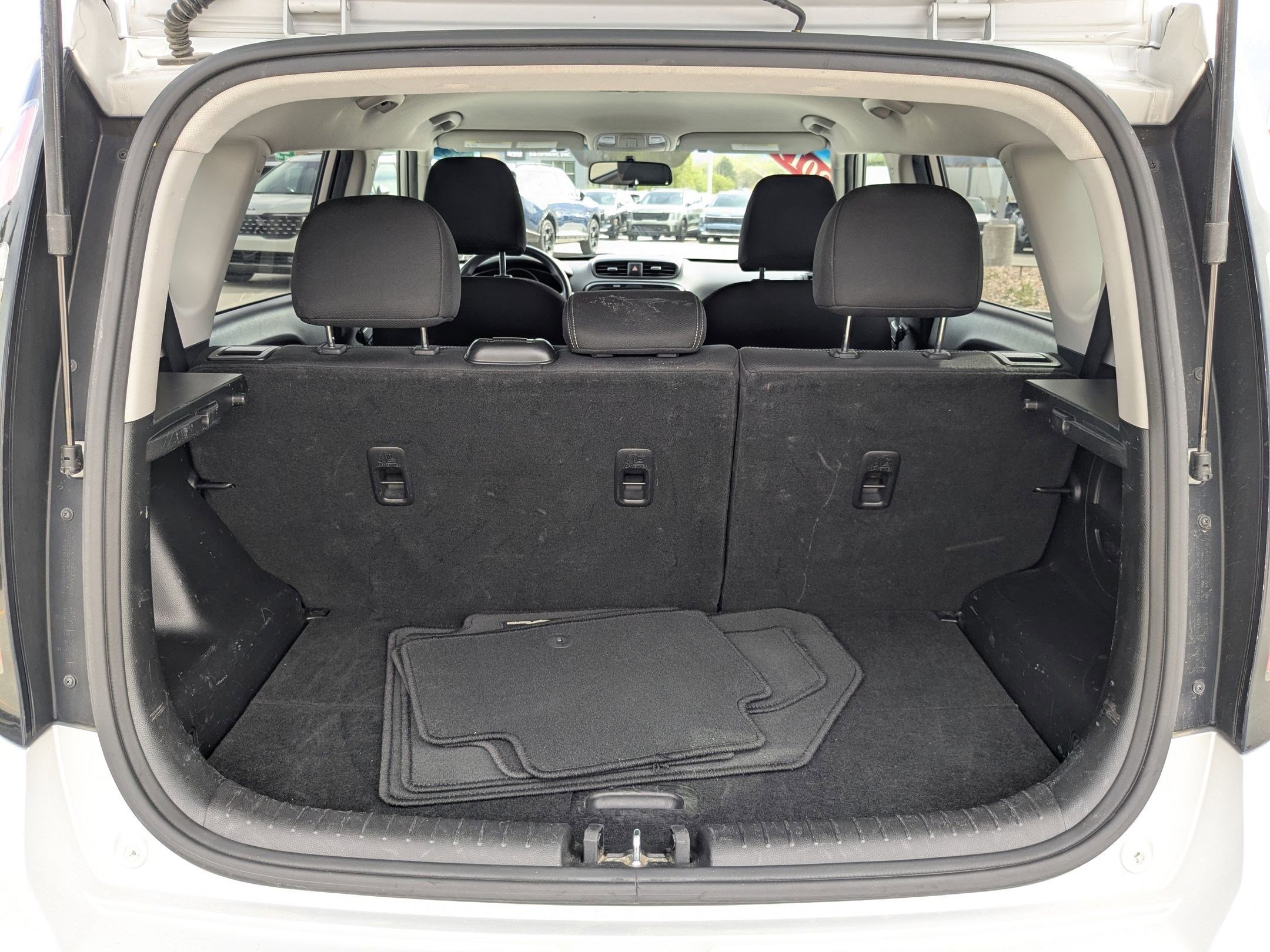 Used 2019 Kia Soul + image 30