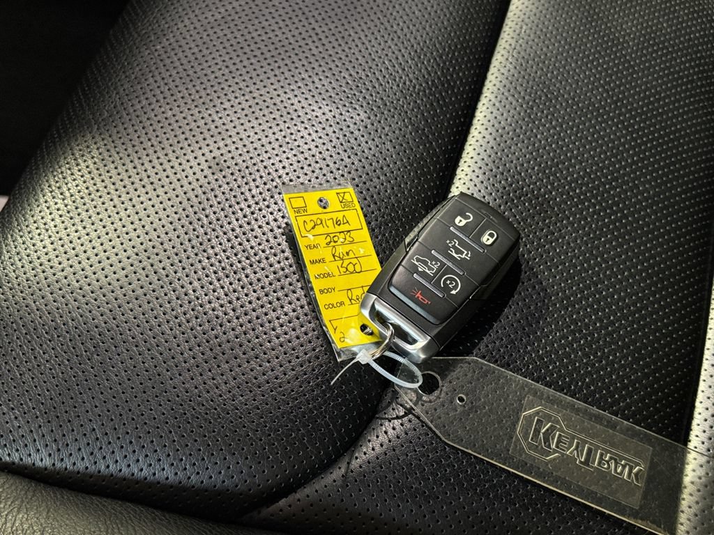 Used 2023 RAM 1500 Limited AWD/4WD image 32