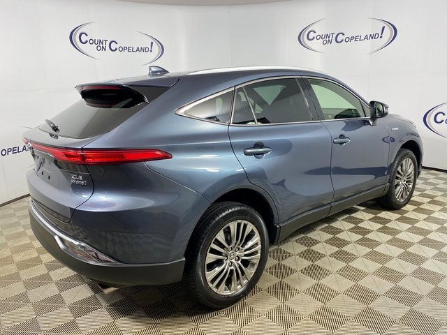 Certified 2021 Toyota Venza XLE w/ Softex Package image 7