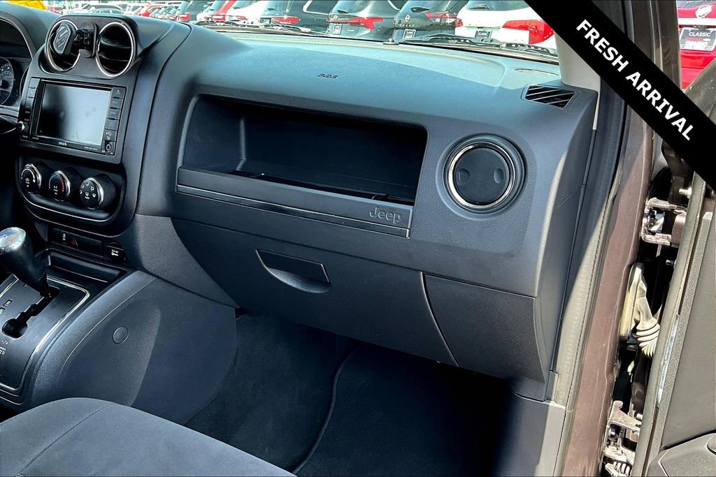 Used 2016 Jeep Patriot Sport w/ Power Value Group image 23