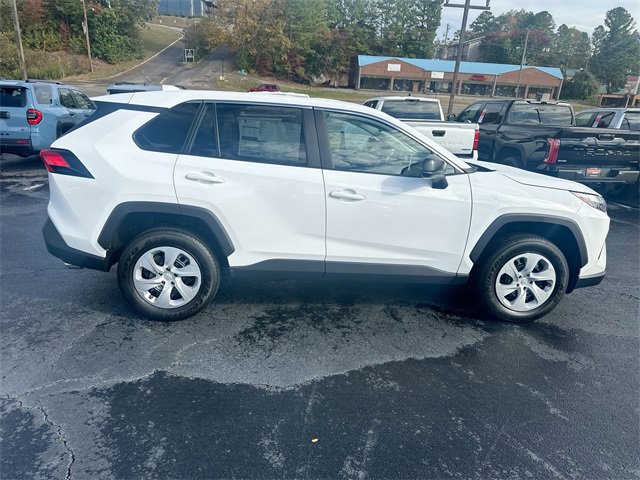 Used 2025 Toyota RAV4 LE image 18