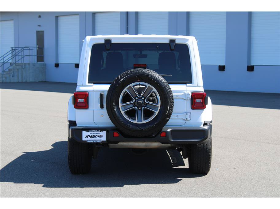 Used 2020 Jeep Wrangler Unlimited Sahara AWD/4WD image 3