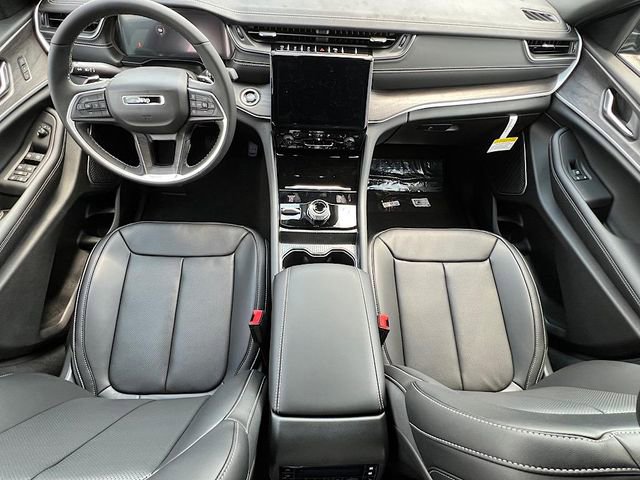 New 2025 Jeep Grand Cherokee L Limited w/ Luxury Tech Group II image 19