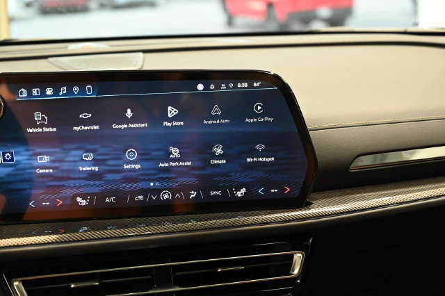 New 2027 Chevrolet Traverse Z71 w/ Enhanced Driving Package AWD/4WD image 16