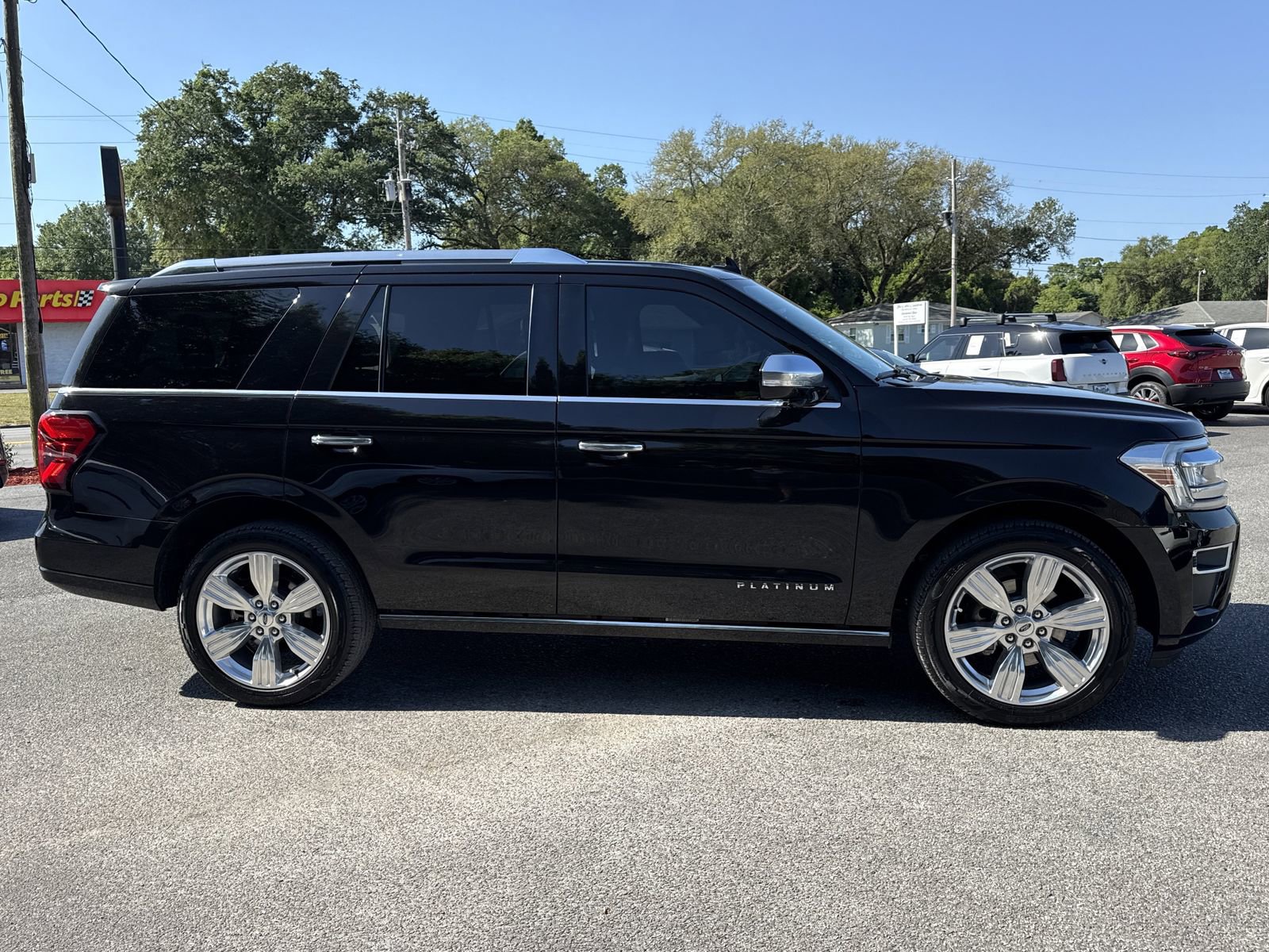 Used 2023 Ford Expedition Platinum RWD image 6