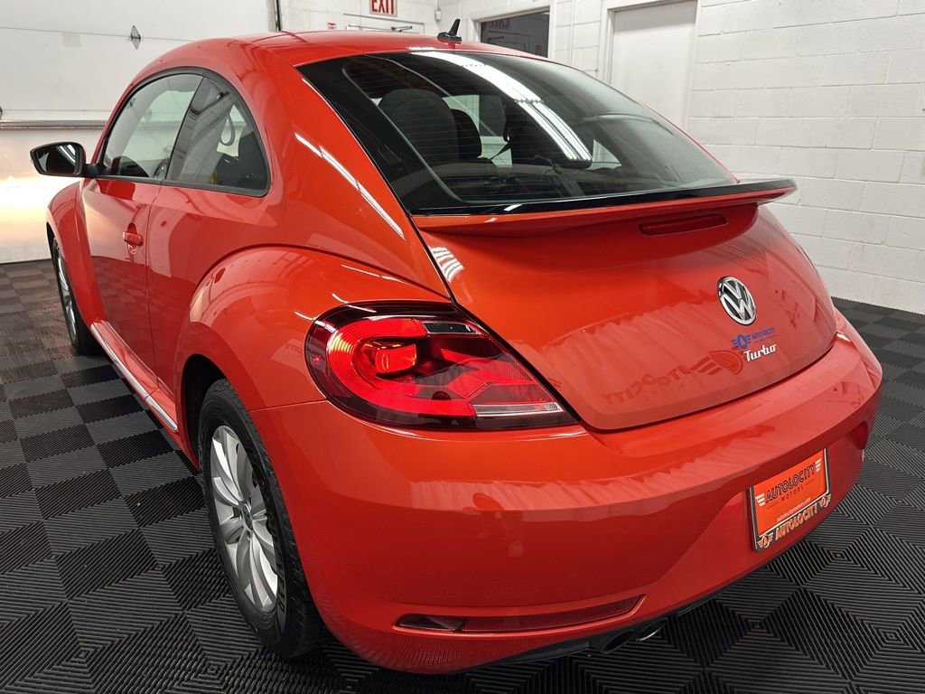 Used 2019 Volkswagen Beetle 2.0T S image 8