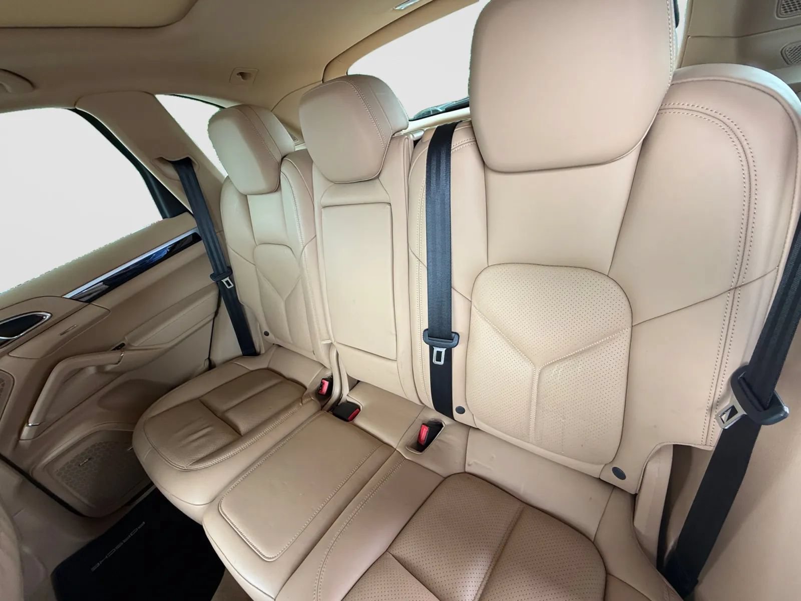 Used 2016 Porsche Cayenne AWD/4WD image 15