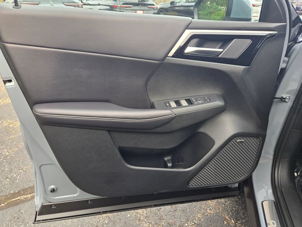 New 2027 Mitsubishi Outlander SE AWD/4WD image 18