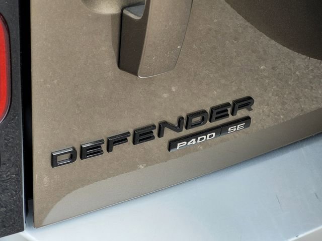 Used 2020 Land Rover Defender 110 SE image 8