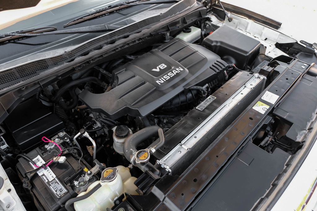 Used 2017 Nissan Titan SV image 45