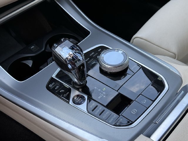 Used 2020 BMW X5 xDrive40i w/ Premium Package AWD/4WD image 19