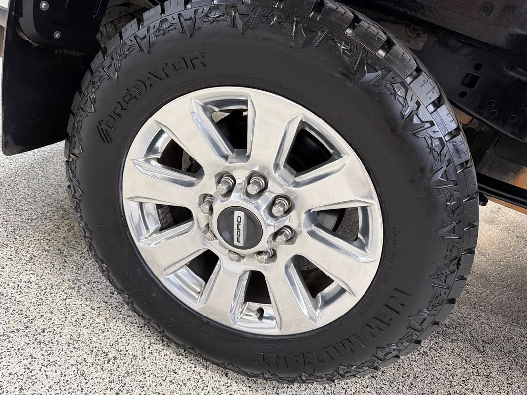 Used 2017 Ford F250 Platinum w/ Platinum Ultimate Package AWD/4WD image 51