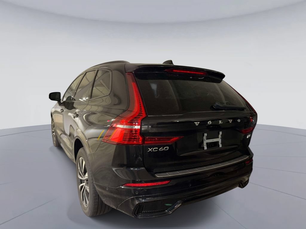 Used 2023 Volvo XC60 B5 Plus w/ Protection Package Premier AWD/4WD image 5
