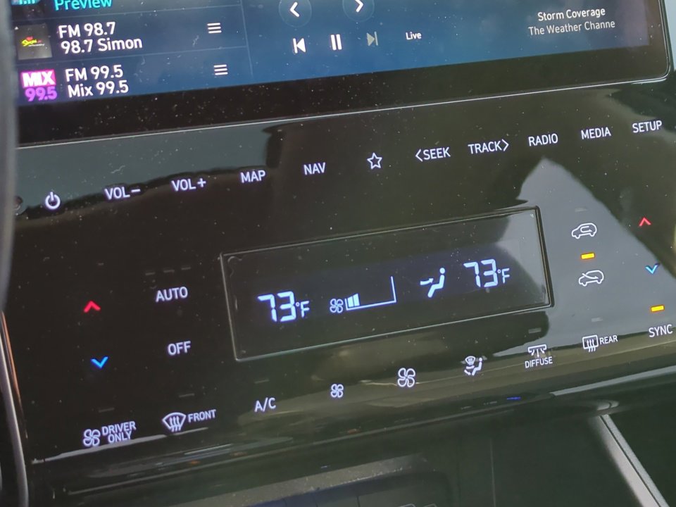 Used 2022 Hyundai Tucson Limited w/ Cargo Package image 28