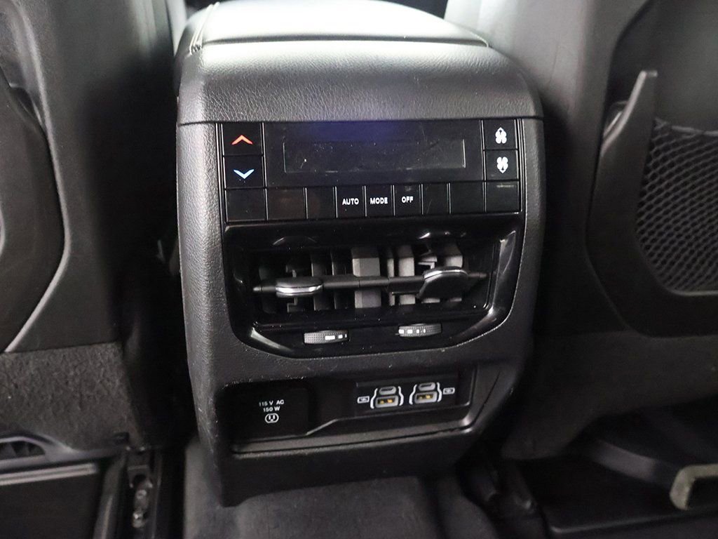 Used 2023 Jeep Grand Cherokee L Laredo image 36