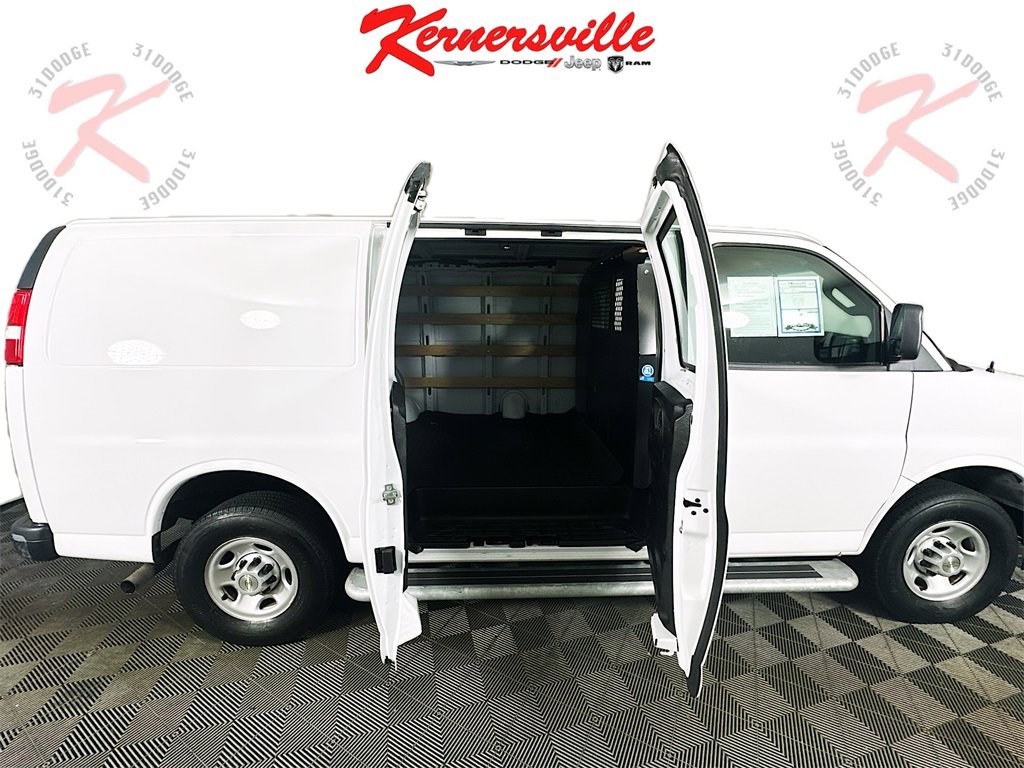 Used 2024 Chevrolet Express 2500 Work Van w/ Driver Convenience Package image 12