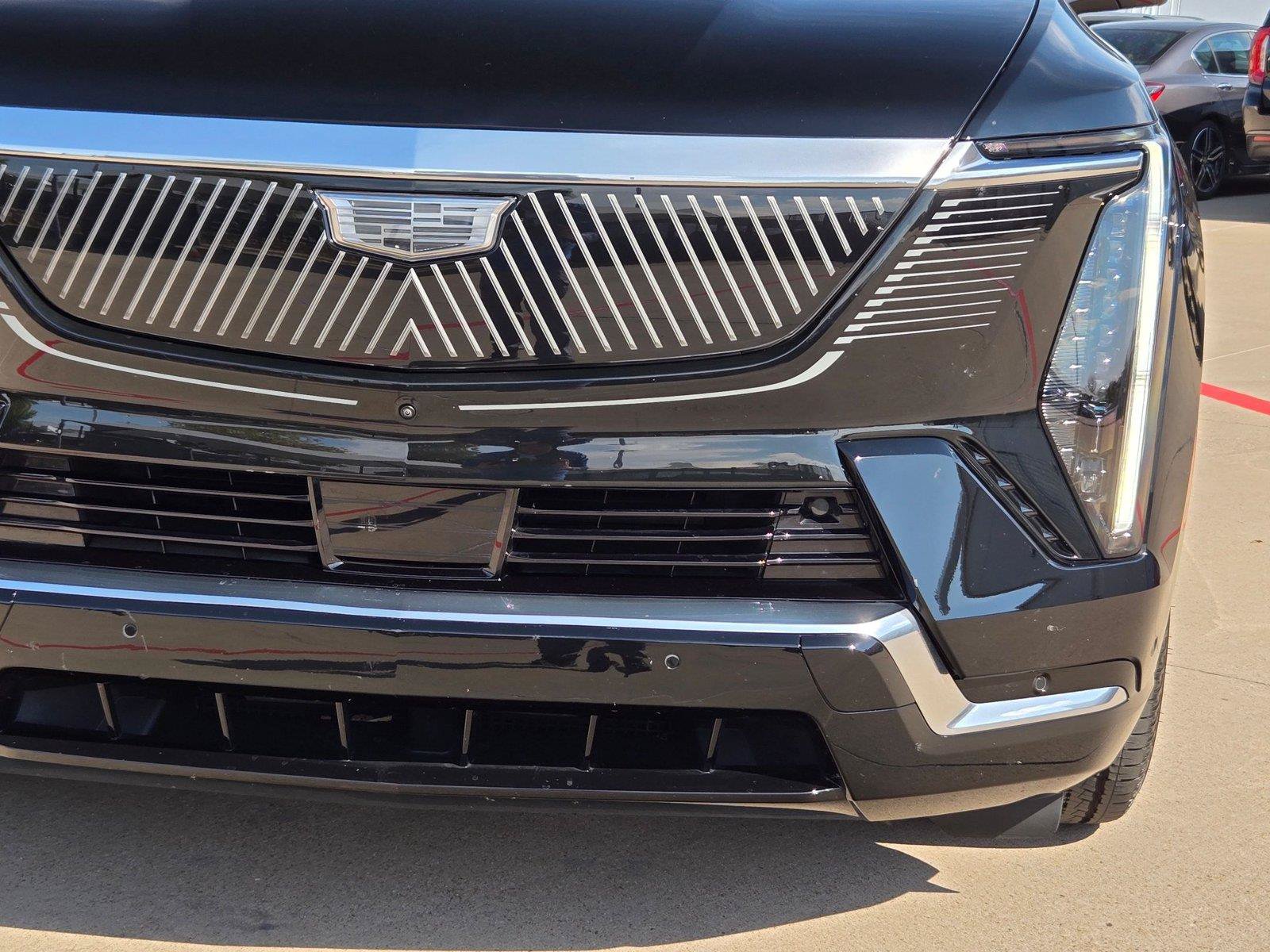 Certified 2026 Cadillac Escalade IQ Luxury 2 AWD/4WD image 6