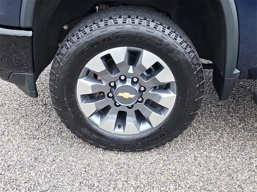 Certified 2022 Chevrolet Silverado 2500 Custom w/ Gooseneck/5TH Wheel Package image 2