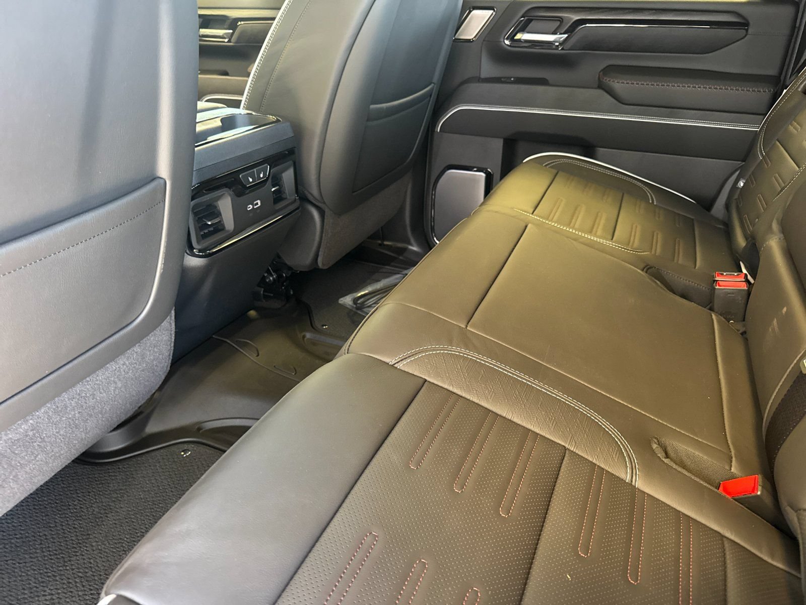 New 2026 GMC Sierra 2500 AT4X AWD/4WD image 13