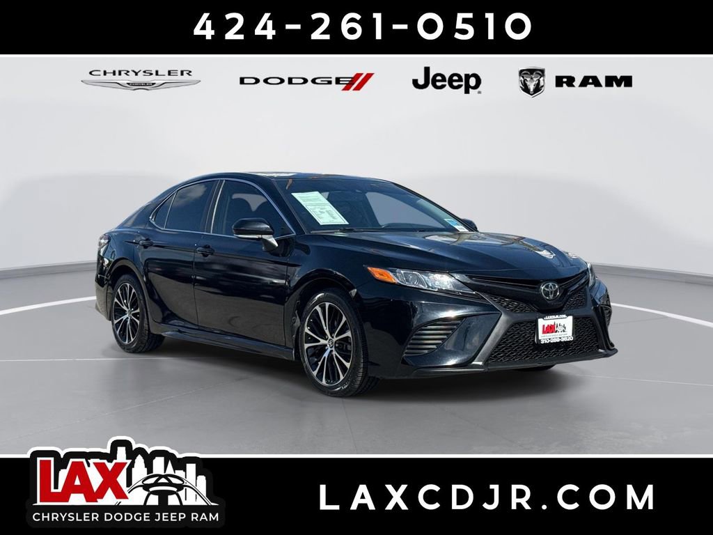 Used 2020 Toyota Camry SE w/ Convenience Package