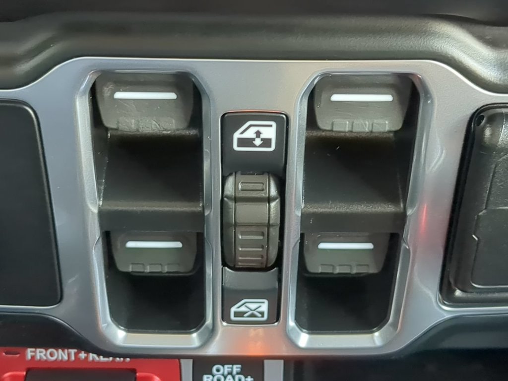 Used 2021 Jeep Gladiator Rubicon AWD/4WD image 29