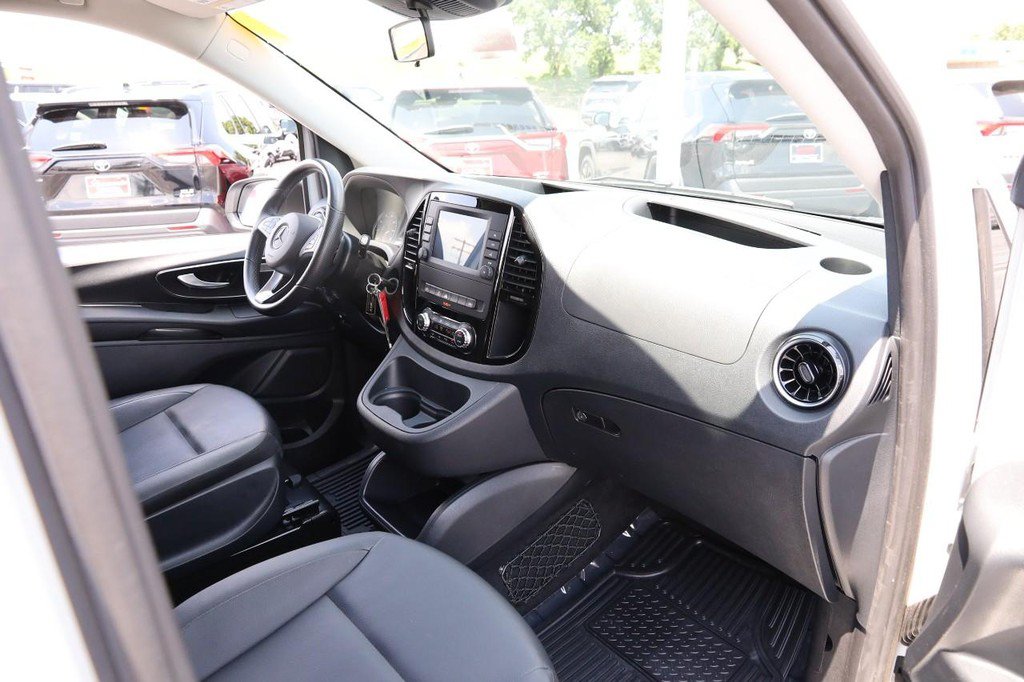 Used 2023 Mercedes-Benz Metris Passenger image 22