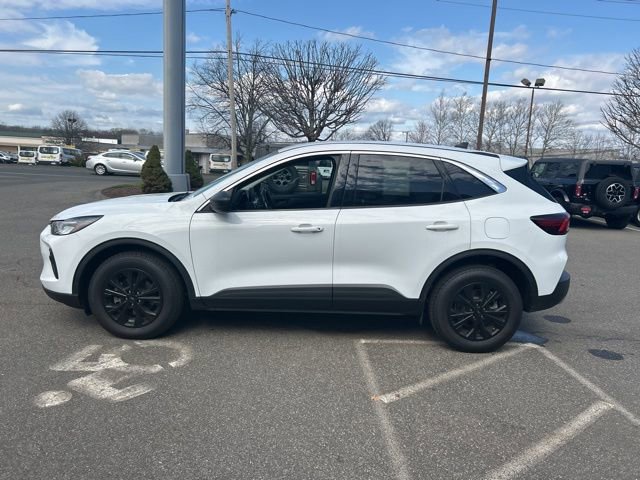 Used 2023 Ford Escape Active AWD/4WD image 4