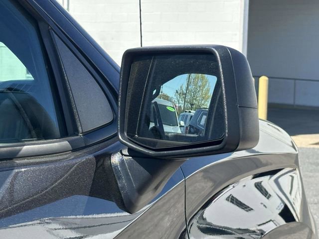 Used 2022 Chevrolet Silverado 1500 Custom image 27