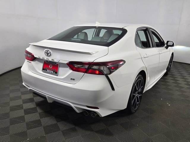 Used 2022 Toyota Camry SE FWD image 10