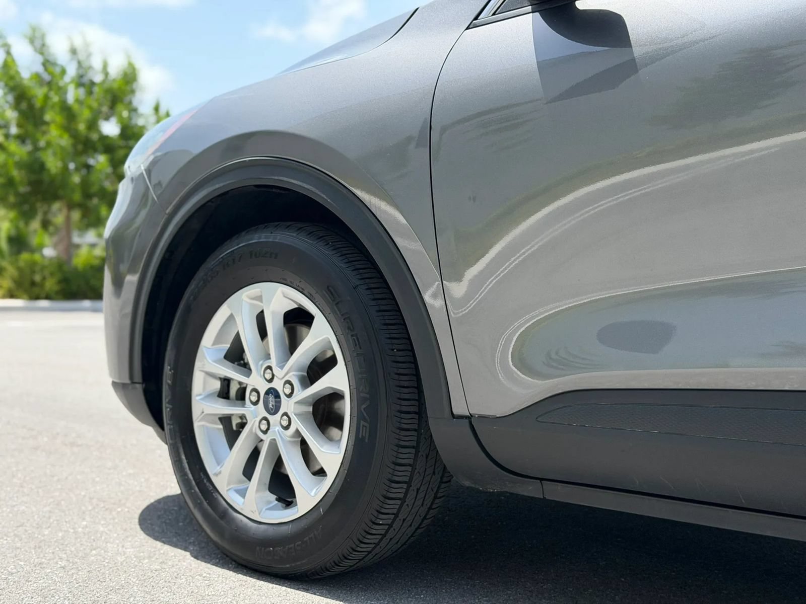 Used 2022 Ford Escape SE w/ Convenience Package FWD image 9