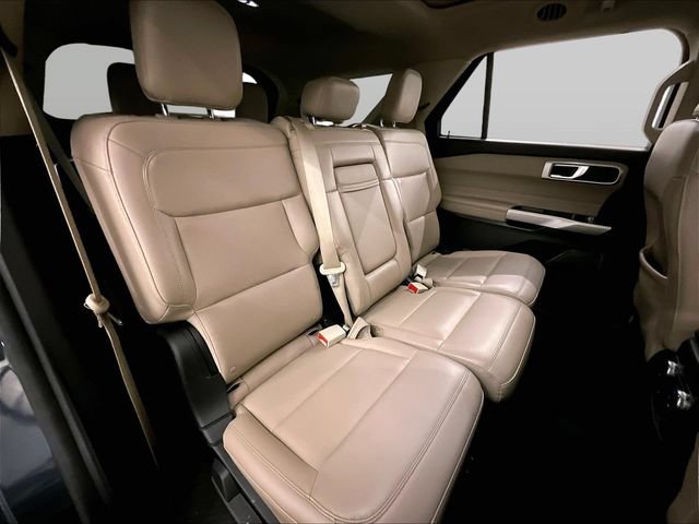 Used 2022 Ford Explorer XLT w/ Equipment Group 202A AWD/4WD image 26