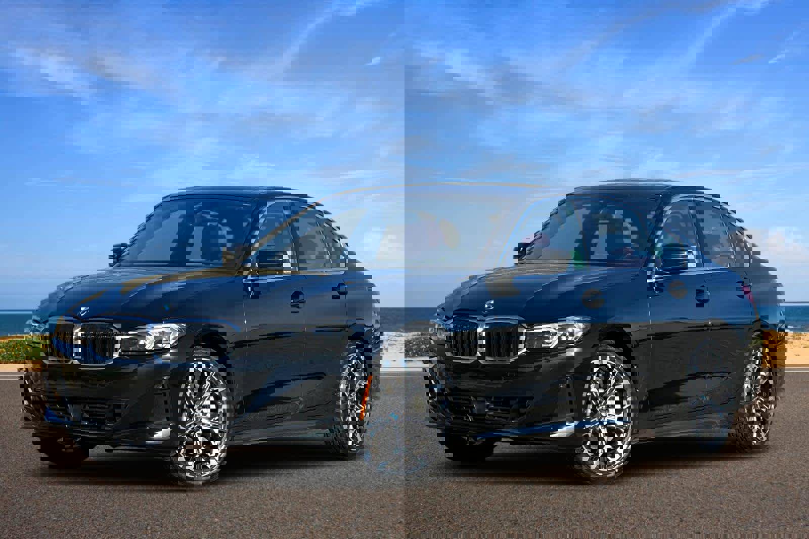 Used 2025 BMW 330i 330i image 1