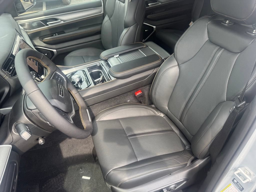 New 2026 Jeep Grand Wagoneer 4WD image 14