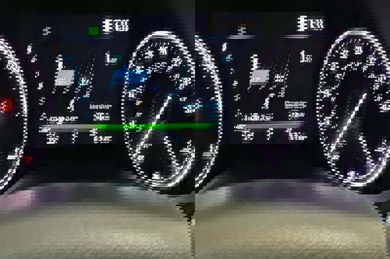 Used 2022 Toyota Sienna Limited image 30