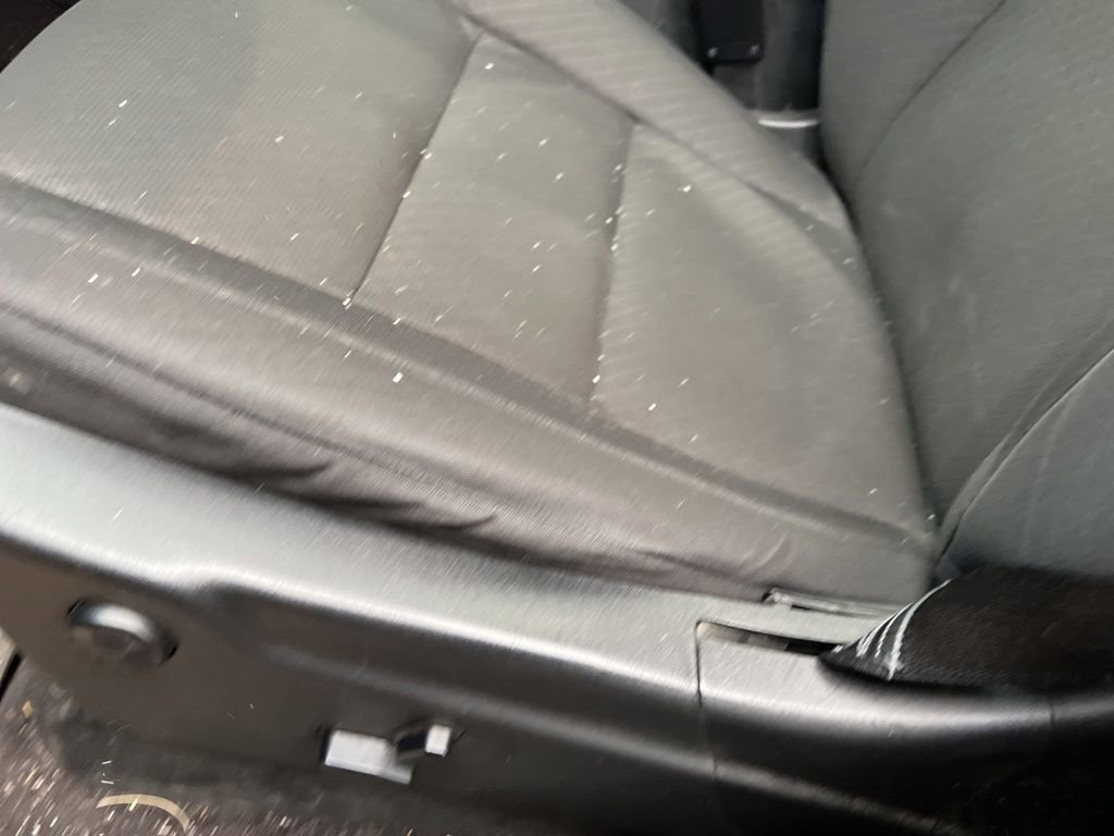 Used 2018 Jeep Grand Cherokee Laredo image 21