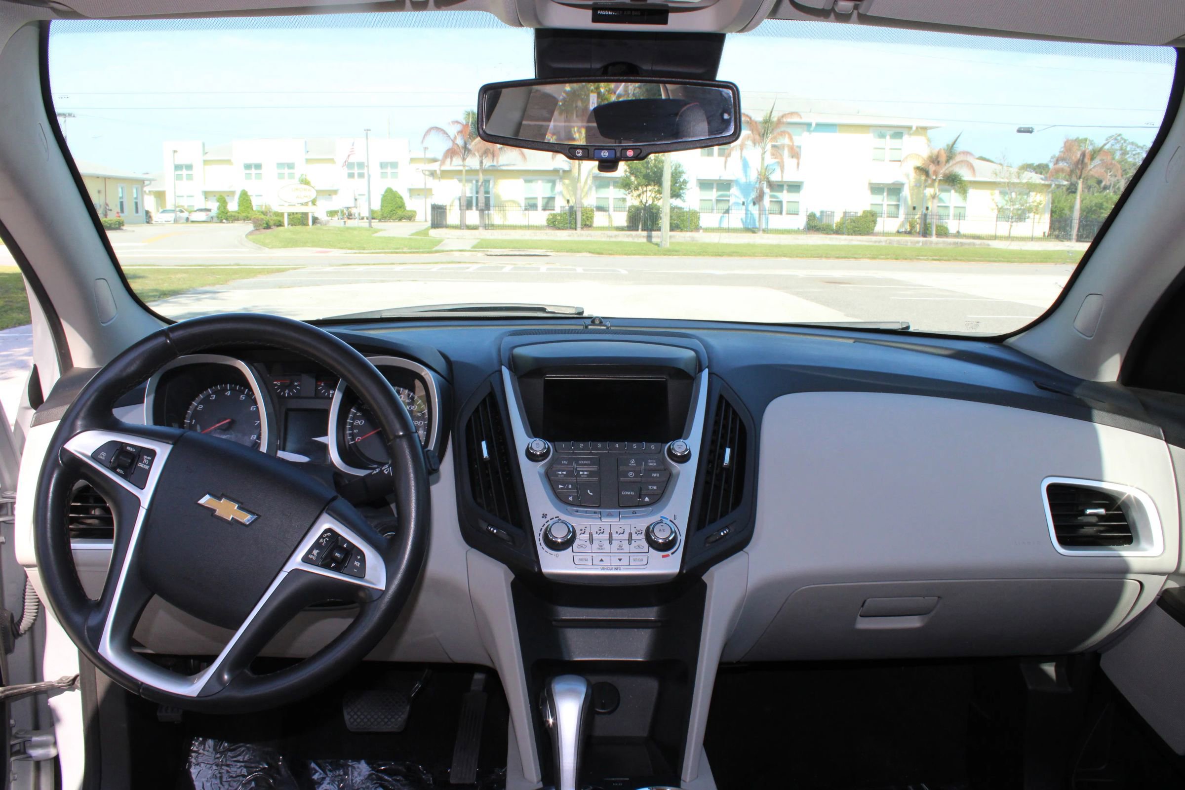 Used 2015 Chevrolet Equinox LT w/ Driver Convenience Package FWD image 7