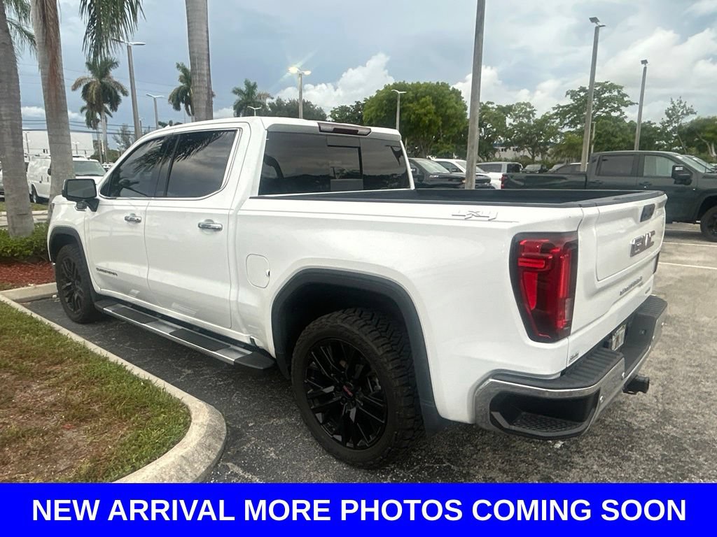 Used 2023 GMC Sierra 1500 SLT w/ SLT Premium Plus Package AWD/4WD image 4