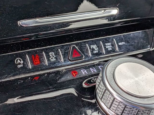 Used 2023 Jeep Wagoneer Series II RWD image 24