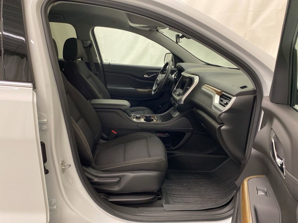 Certified 2023 GMC Acadia SLE w/ Driver Convenience Package image 15