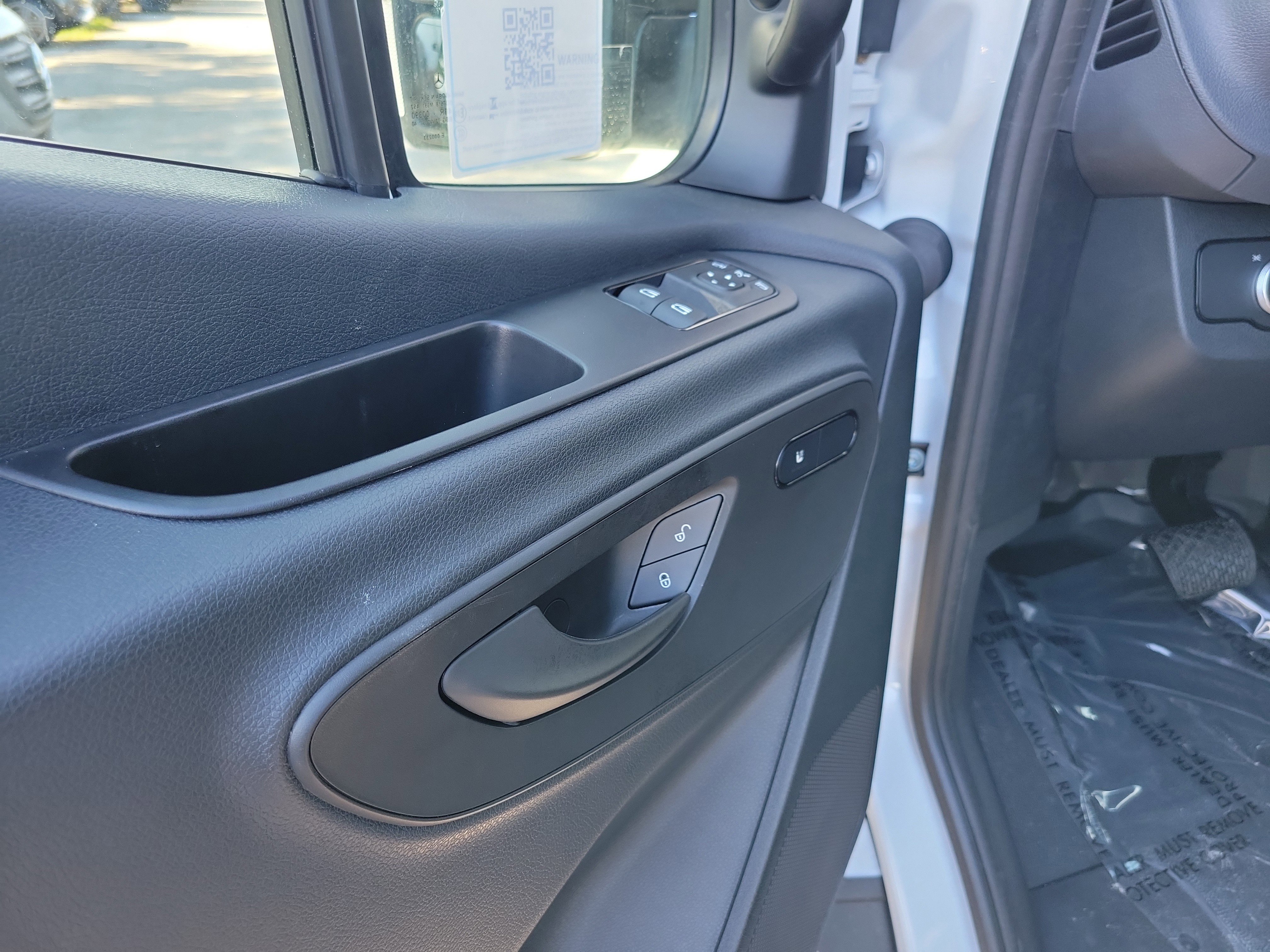 Used 2025 Mercedes-Benz Sprinter 2500 image 29