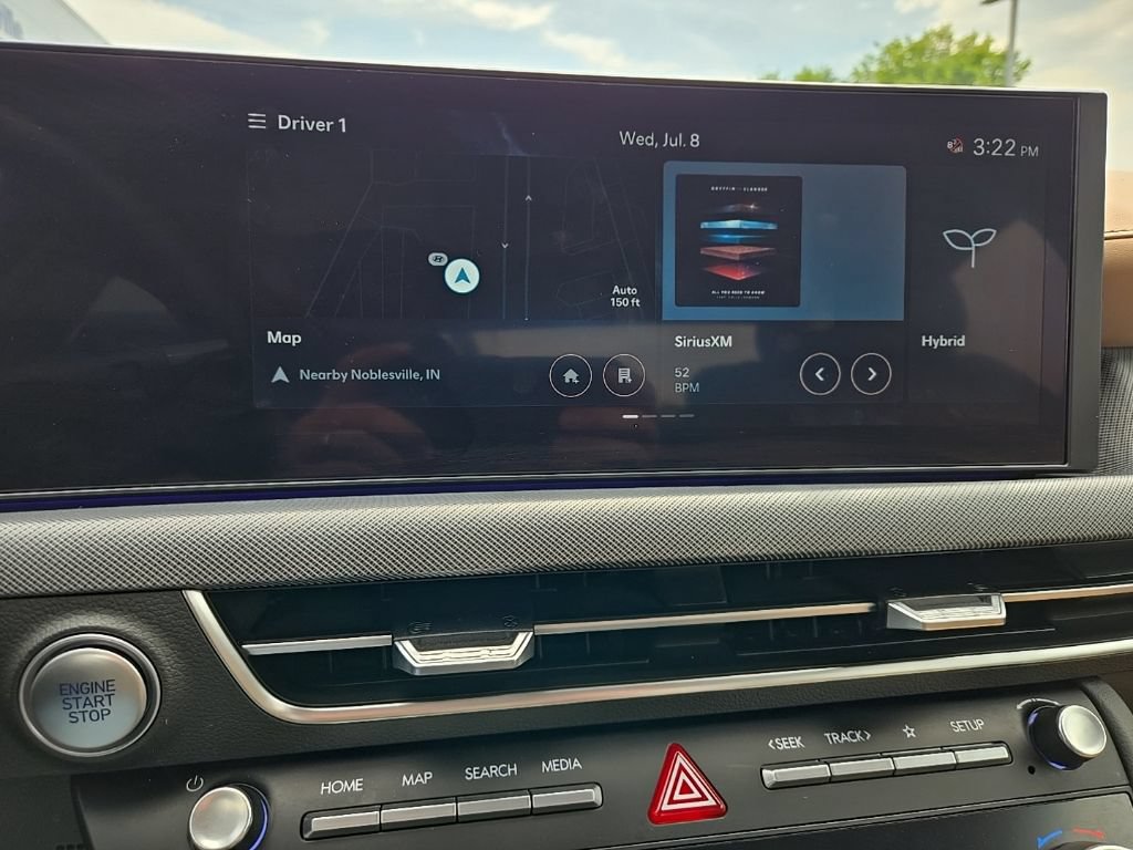Certified 2025 Hyundai Sonata Limited FWD image 48
