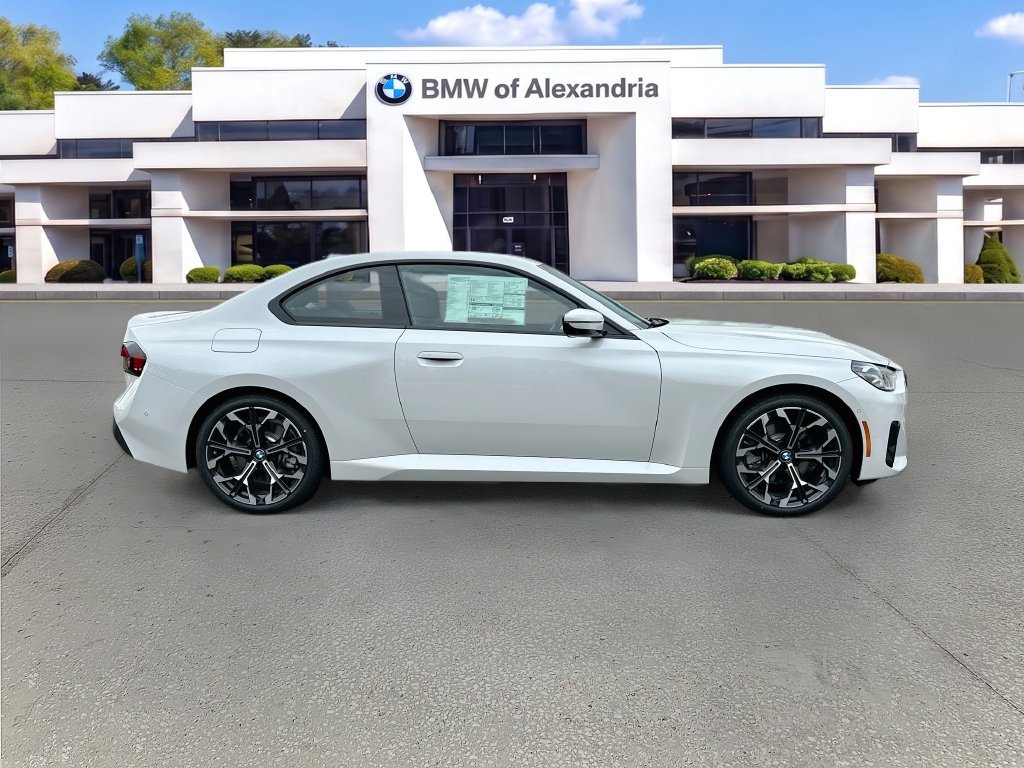 New 2026 BMW 230i xDrive Coupe w/ Premium Package AWD/4WD image 4