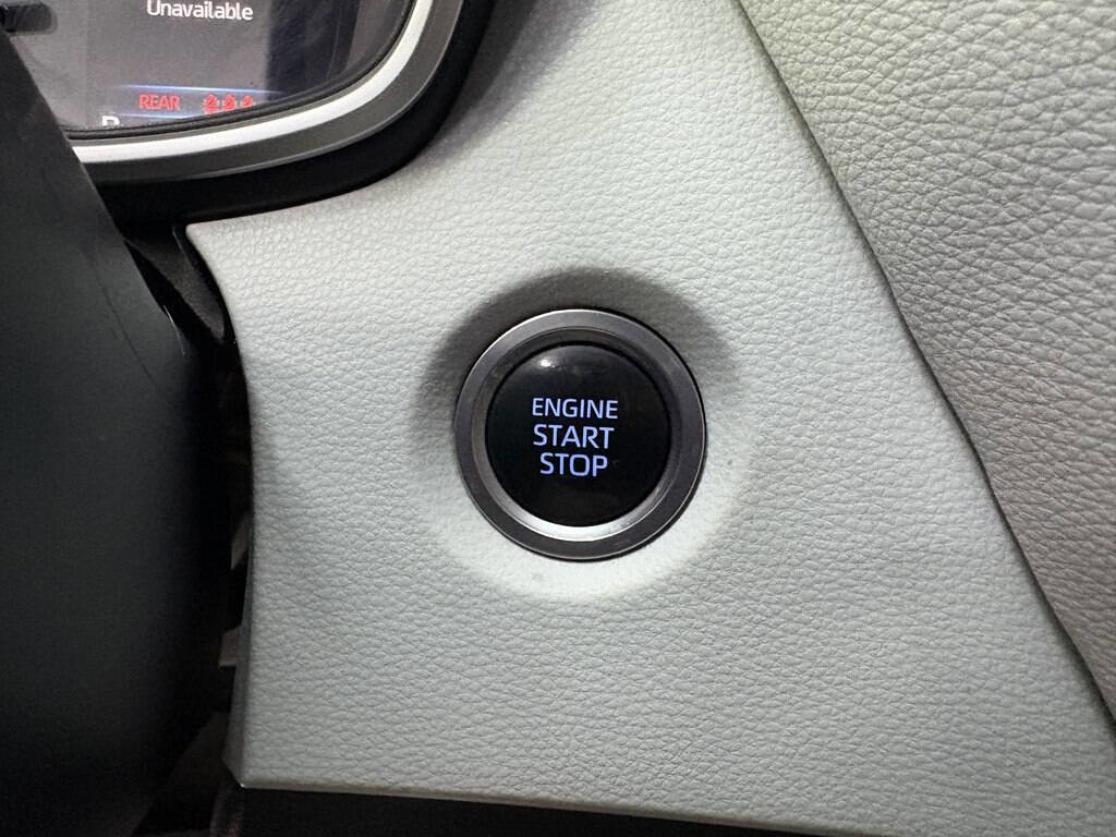 Used 2021 Toyota Corolla SE image 20