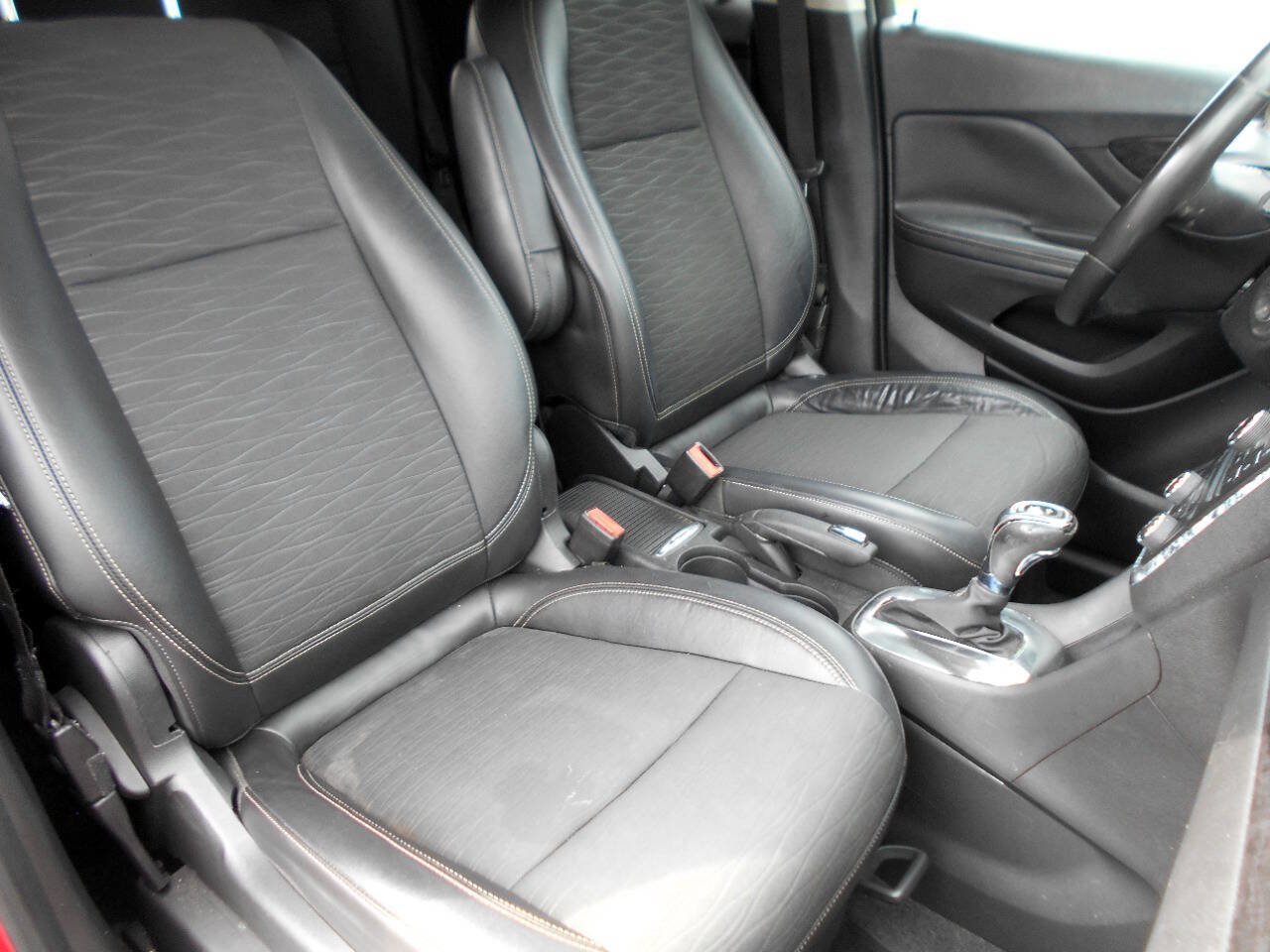 Used 2015 Buick Encore Convenience FWD image 23