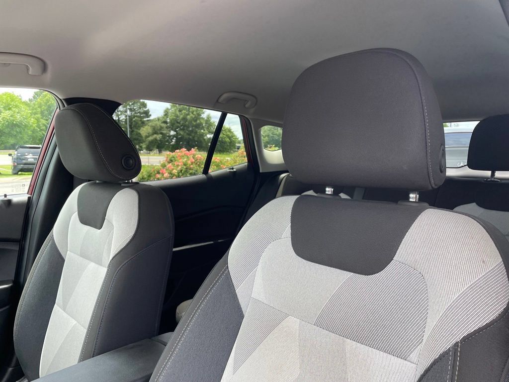 Used 2025 Chevrolet Trax LS w/ LS Convenience Package FWD image 23