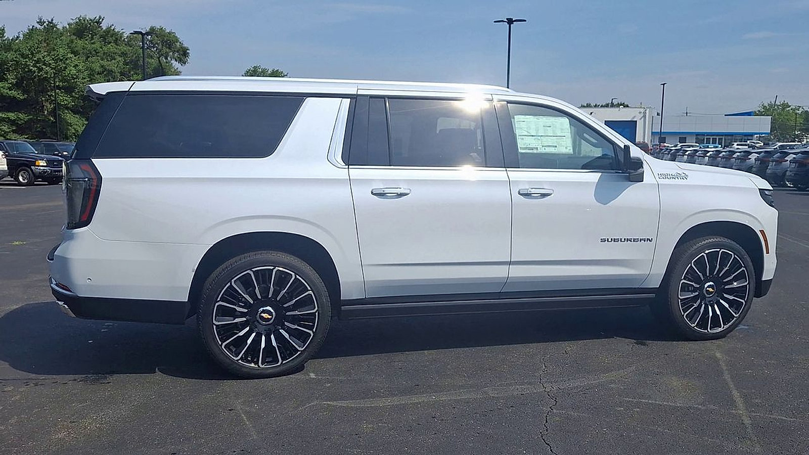 New 2026 Chevrolet Suburban High Country AWD/4WD image 3