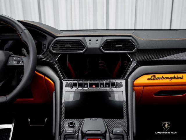 Used 2024 Lamborghini Urus S AWD/4WD image 34