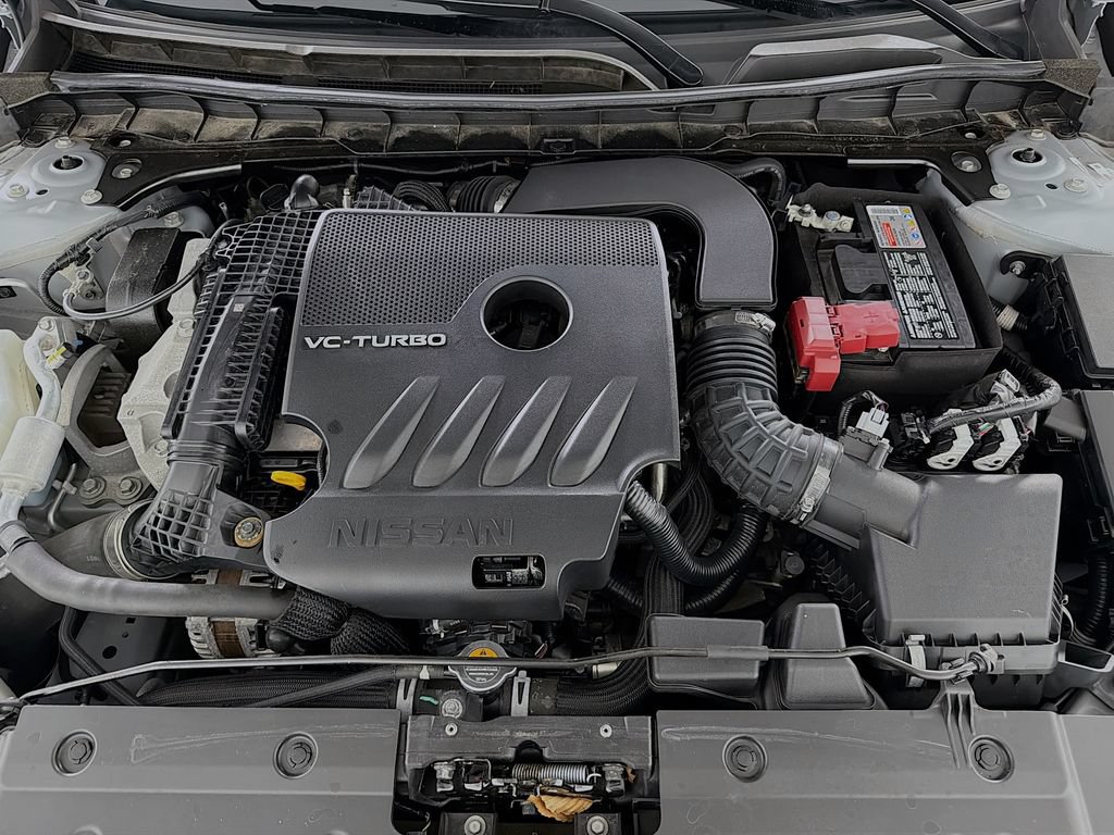 Used 2024 Nissan Altima 2.0 SR FWD image 36